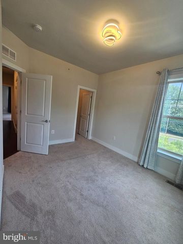 5 MORRISON DR, Gaithersburg, MD 20878