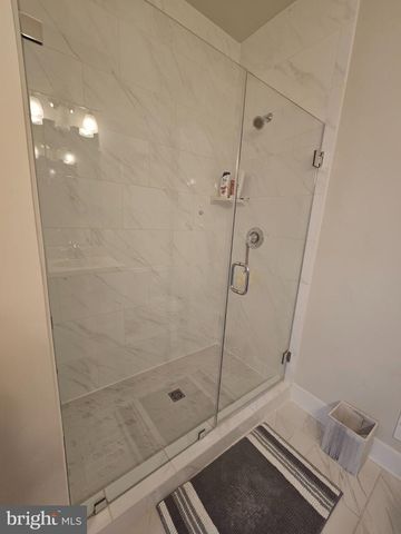 5 MORRISON DR, Gaithersburg, MD 20878
