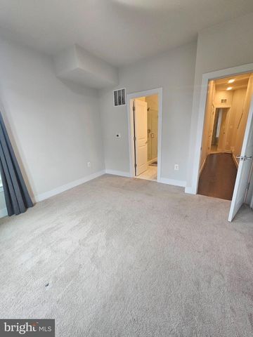 5 MORRISON DR, Gaithersburg, MD 20878