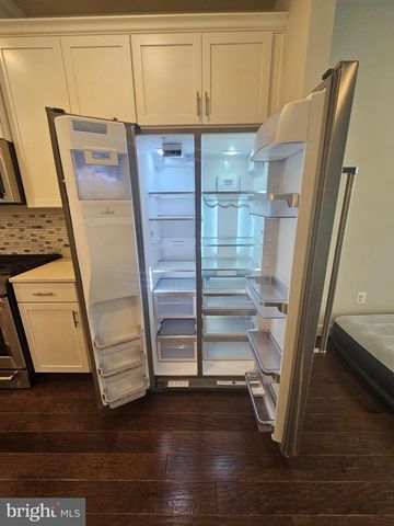 5 MORRISON DR, Gaithersburg, MD 20878