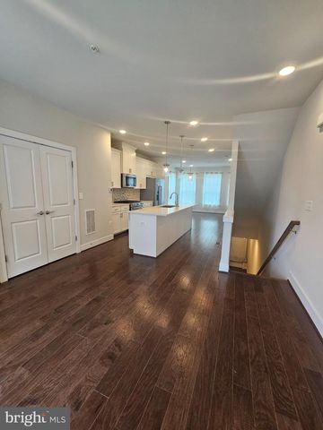 5 MORRISON DR, Gaithersburg, MD 20878