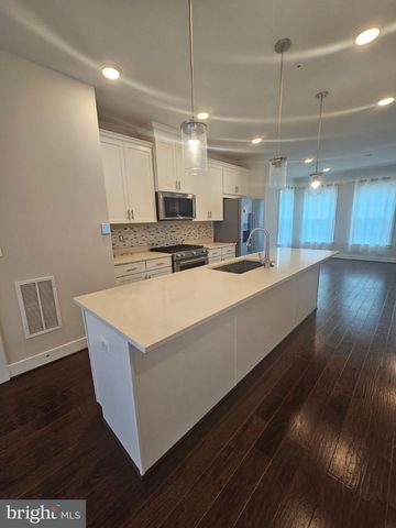 5 MORRISON DR, Gaithersburg, MD 20878