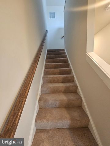 5 MORRISON DR, Gaithersburg, MD 20878