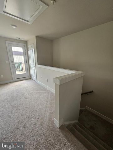 5 MORRISON DR, Gaithersburg, MD 20878
