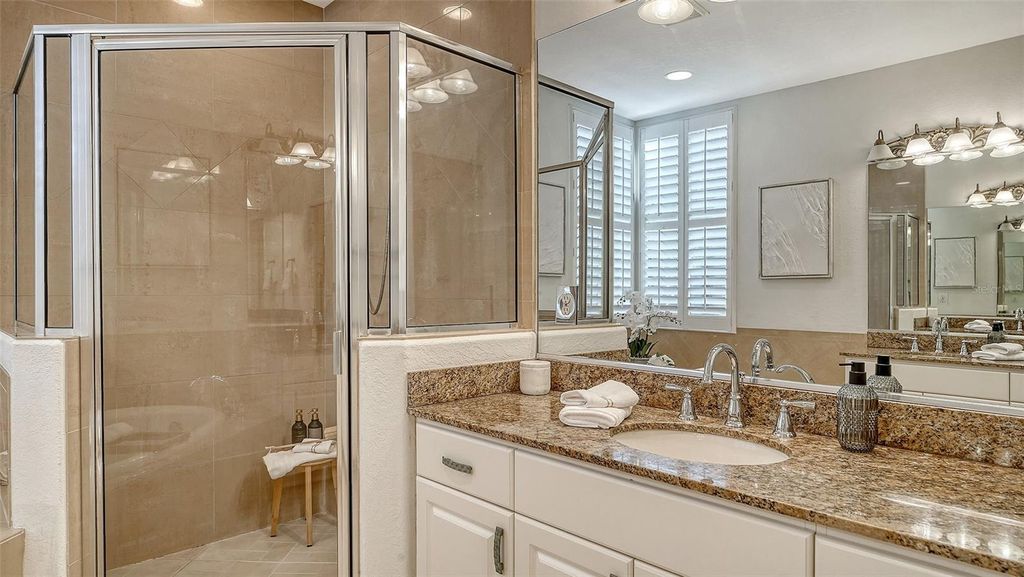 Image 32 of property listing at 1934 DATURA STREET, Sarasota, FL 34239