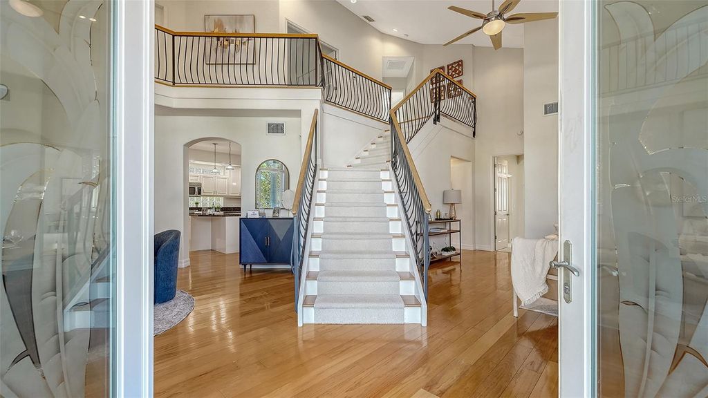 Image 8 of property listing at 1934 DATURA STREET, Sarasota, FL 34239