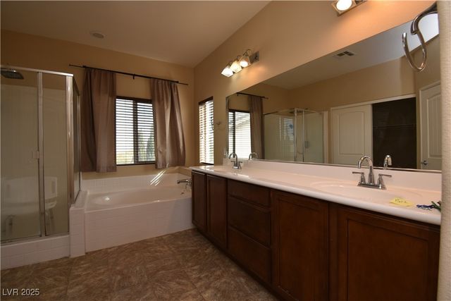 10511 Loma Portal Avenue, Las Vegas, NV 89166