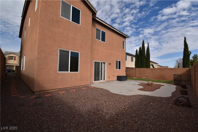 10511 Loma Portal Avenue, Las Vegas, NV 89166