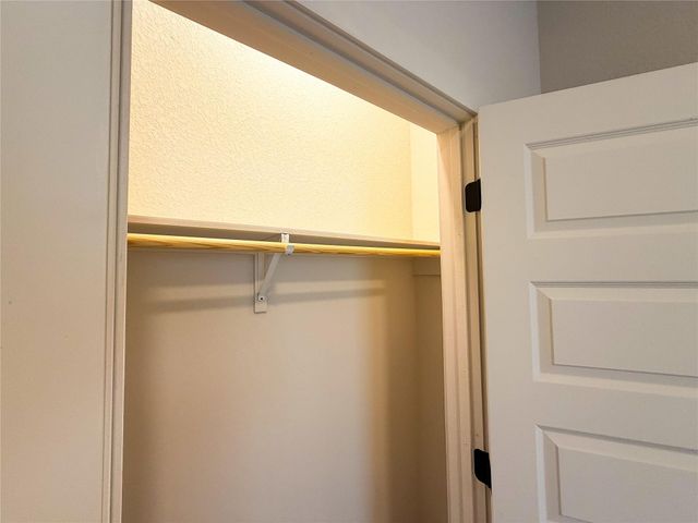 103 E Lobit Avenue, Baytown, TX 77520