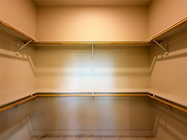 103 E Lobit Avenue, Baytown, TX 77520