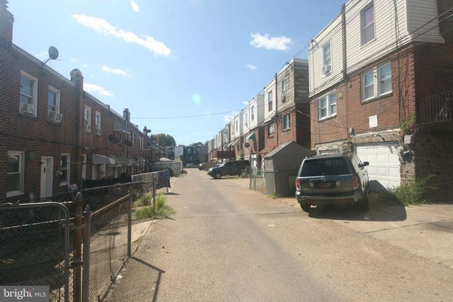 4242 O ST, Philadelphia, PA 19124