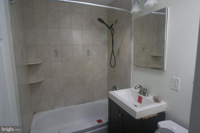 4242 O ST, Philadelphia, PA 19124
