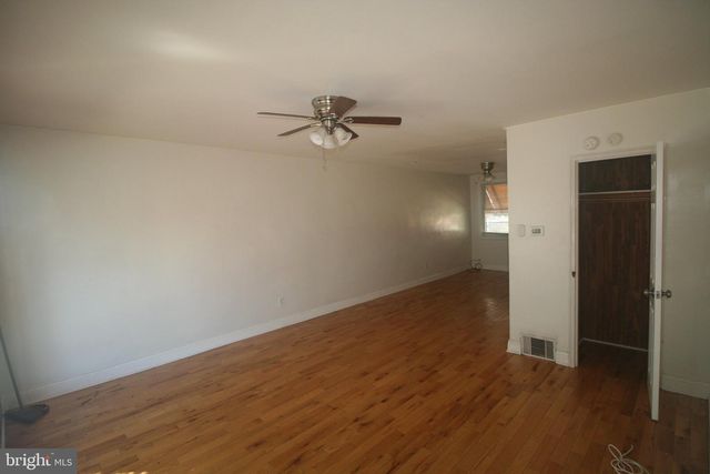 4242 O ST, Philadelphia, PA 19124
