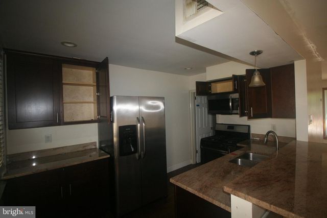 4242 O ST, Philadelphia, PA 19124