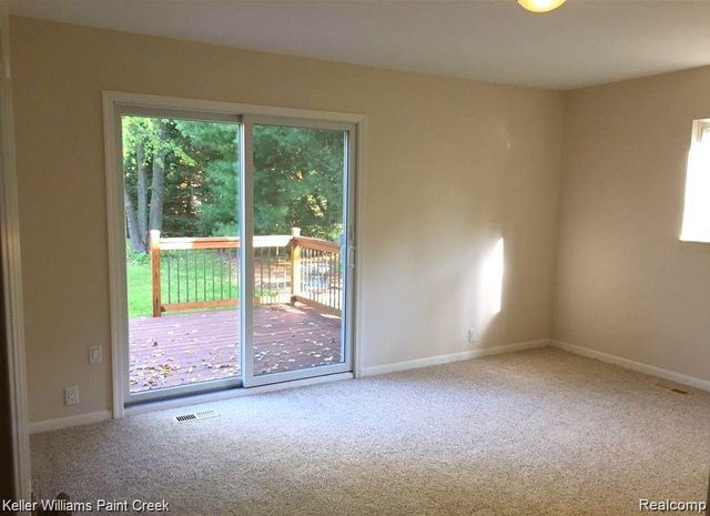 1886 Ruby Avenue, Rochester Hills, MI 48309