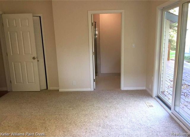 1886 Ruby Avenue, Rochester Hills, MI 48309