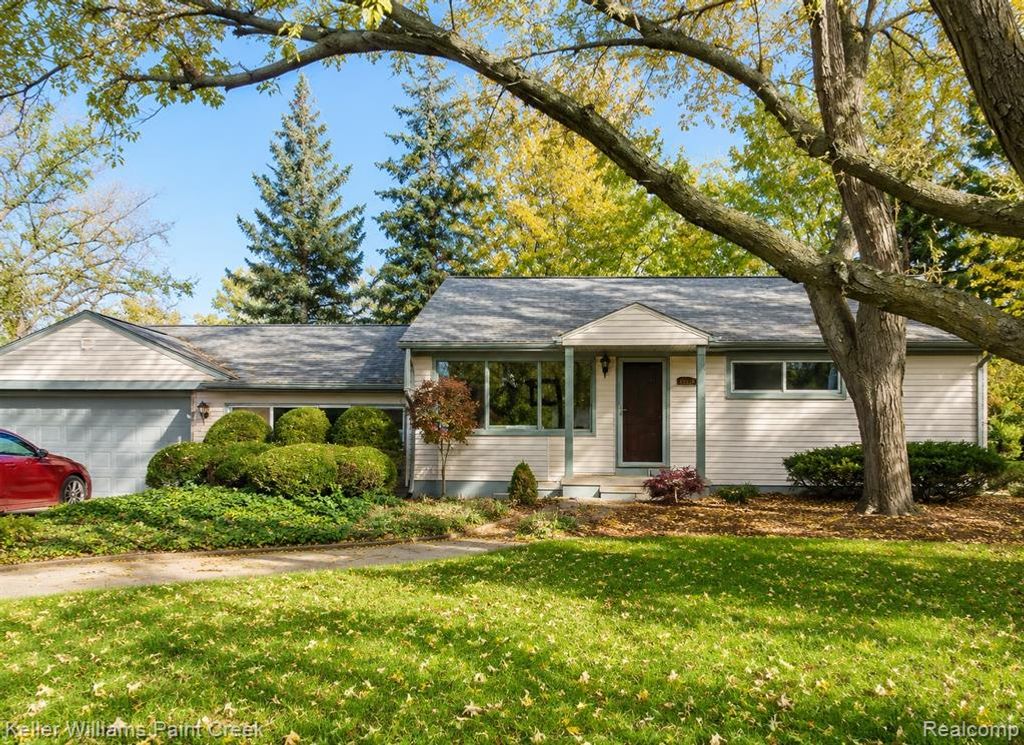 1886 Ruby Avenue, Rochester Hills, MI 48309