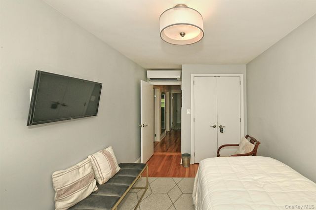 3250 32nd Street, Astoria, NY 11106
