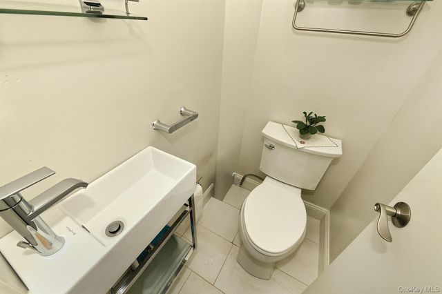 3250 32nd Street, Astoria, NY 11106