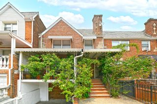 3250 32nd Street, Astoria, NY 11106