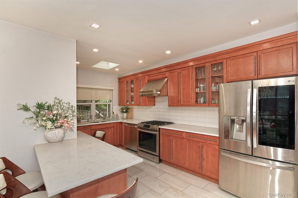 3250 32nd Street, Astoria, NY 11106 — photo 2