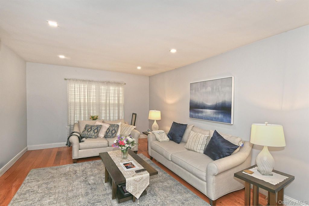 3250 32nd Street, Astoria, NY 11106 — photo 4