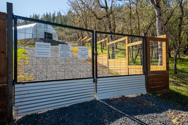 1776 Birdseye Creek Road, Gold Hill, OR 97525