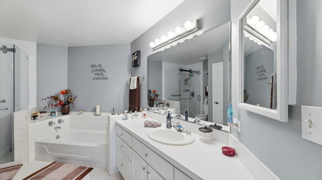 4420 Edinburg Lane, Hanover Park, IL 60133