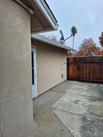 6801 Blue Duck, Sacramento, CA 95842