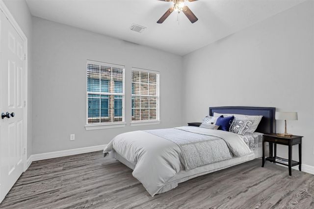 13527 Brookbluff Lane, Houston, TX 77077