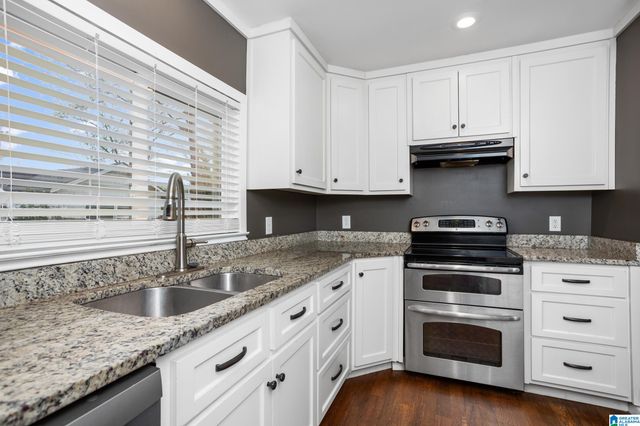 8309 1ST AVENUE SE, Leeds, AL 35094