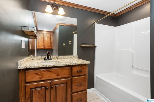 8309 1ST AVENUE SE, Leeds, AL 35094