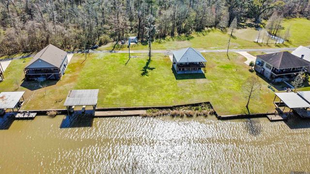 17699 Cove Ln, Denham Springs, LA 70726