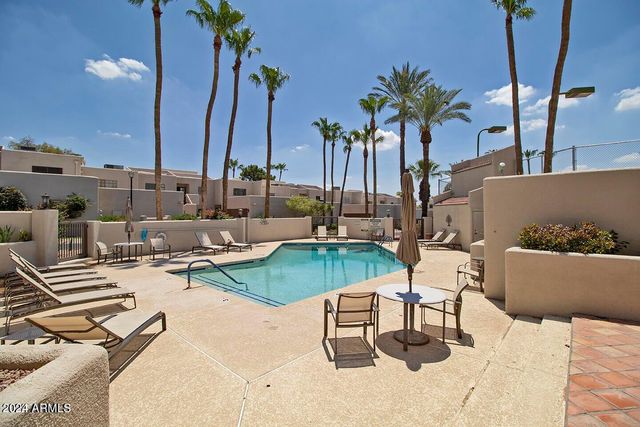 3033 E Rose Lane, Phoenix, AZ 85016