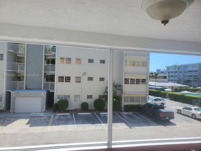 215 SE 3rd Avenue 206D, Hallandale Beach, FL 33009