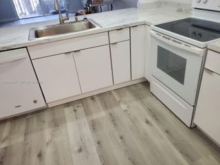 215 SE 3rd Avenue 206D, Hallandale Beach, FL 33009
