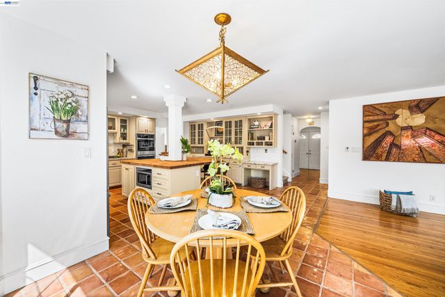 5207 Crestline Way, Pleasanton, CA 94566