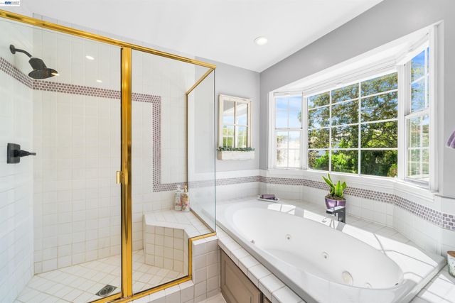 5207 Crestline Way, Pleasanton, CA 94566