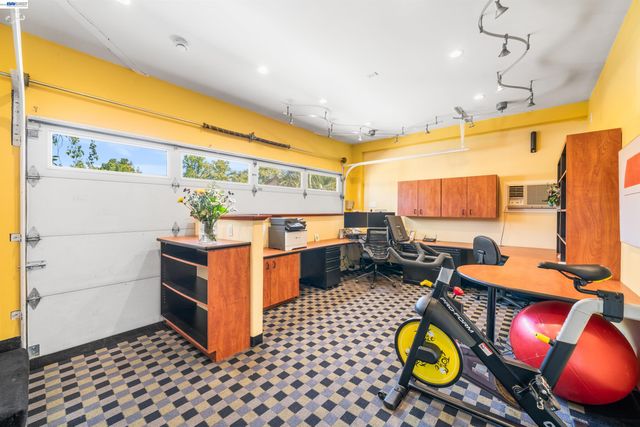 5207 Crestline Way, Pleasanton, CA 94566