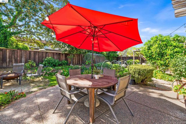 5207 Crestline Way, Pleasanton, CA 94566