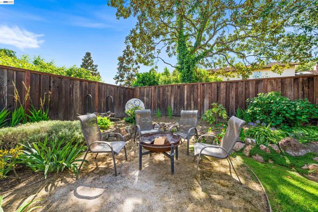 5207 Crestline Way, Pleasanton, CA 94566