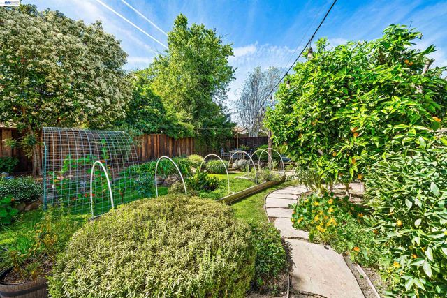 5207 Crestline Way, Pleasanton, CA 94566