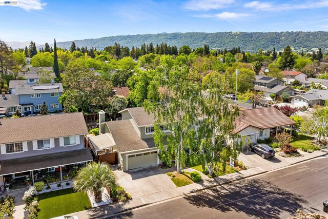 5207 Crestline Way, Pleasanton, CA 94566