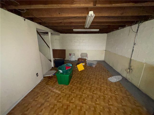 617 Grandview Ave, Clairton, PA 15025