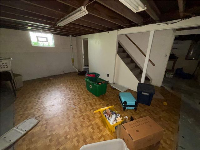 617 Grandview Ave, Clairton, PA 15025