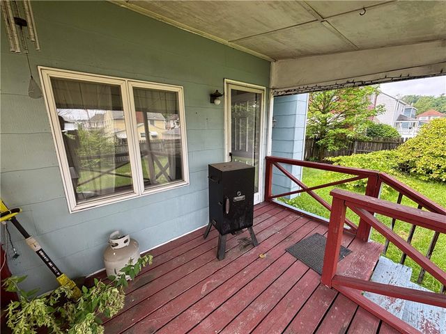 617 Grandview Ave, Clairton, PA 15025