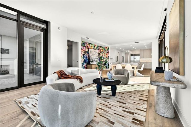 2520 Peachtree NW Road 1003, Atlanta, GA 30305