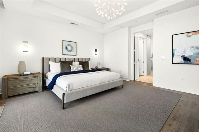 2520 Peachtree NW Road 1003, Atlanta, GA 30305