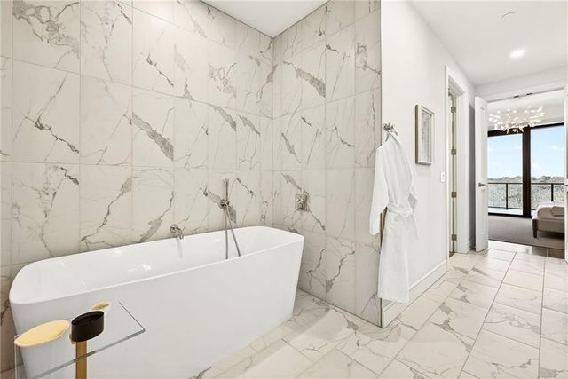 2520 Peachtree NW Road 1003, Atlanta, GA 30305