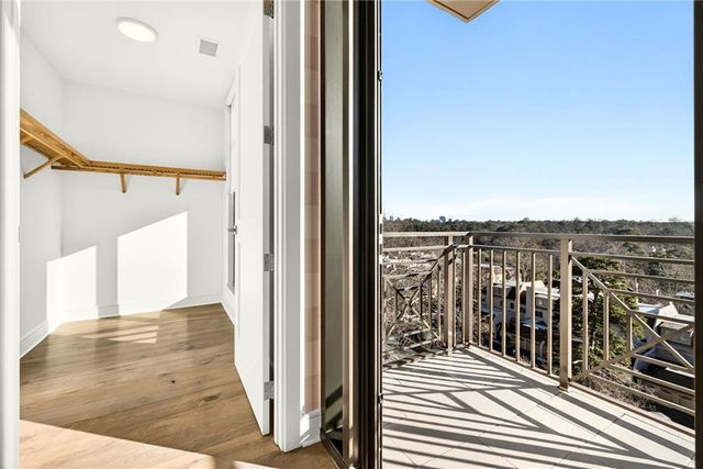 2520 Peachtree NW Road 1003, Atlanta, GA 30305